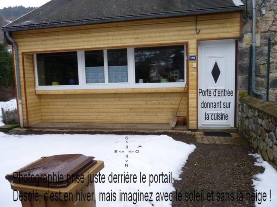 Maison Lumineuse Et Spacieuse Avec Terrain La Bourboule Exteriör bild